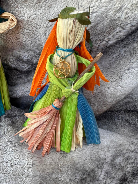 Kitchen Witch: Garden Witch